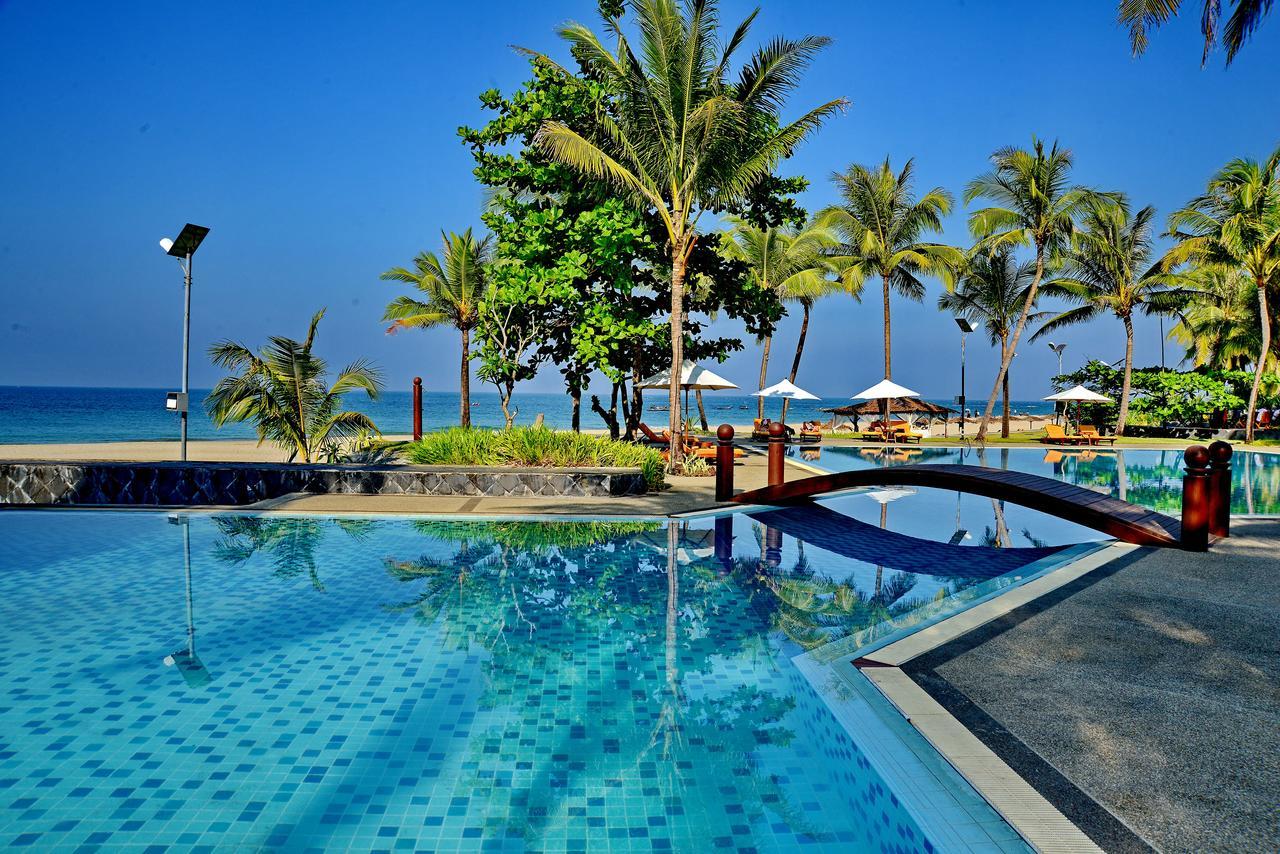 Aureum Palace Hotel & Resort Ngwe Saung Нгве-Саунг Экстерьер фото