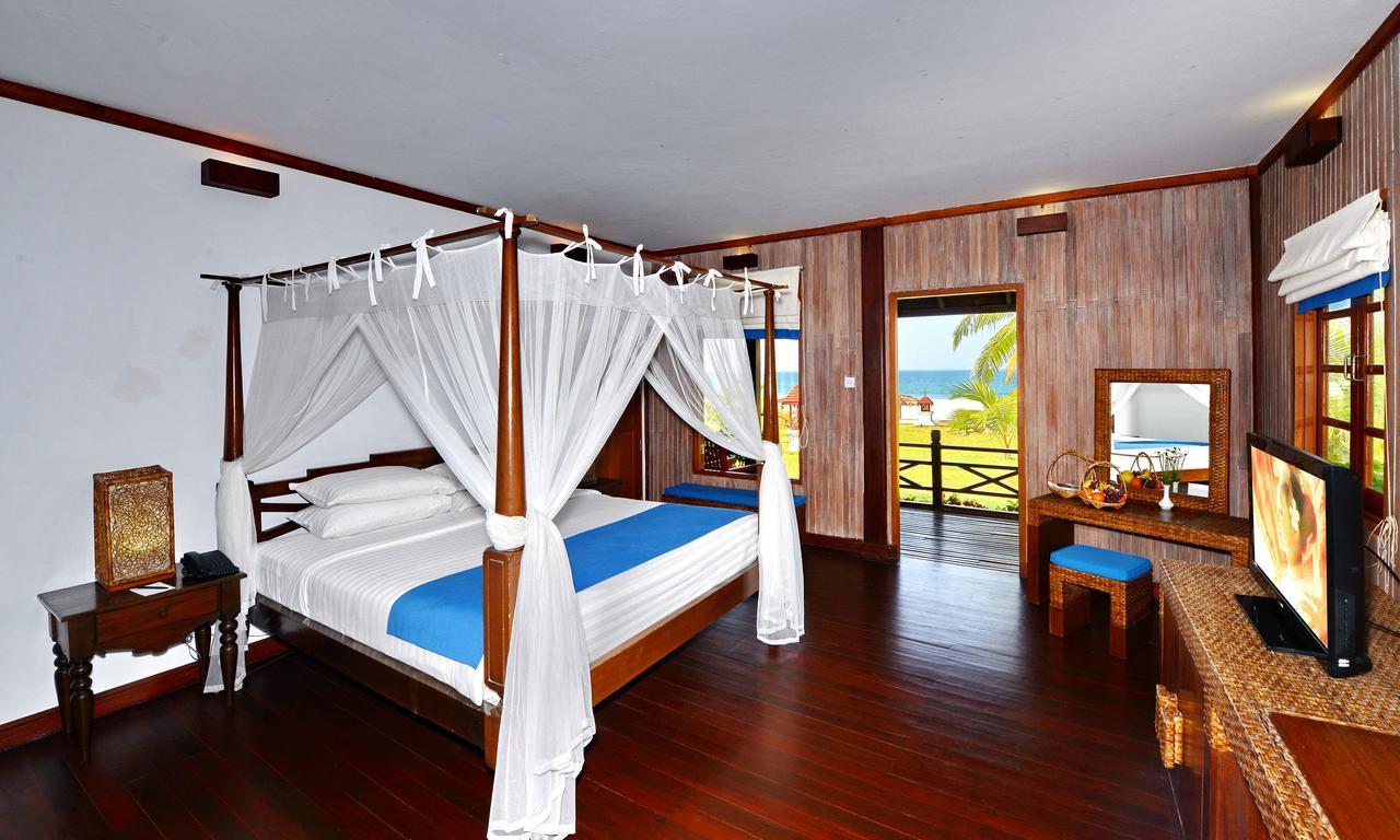 Aureum Palace Hotel & Resort Ngwe Saung Нгве-Саунг Экстерьер фото