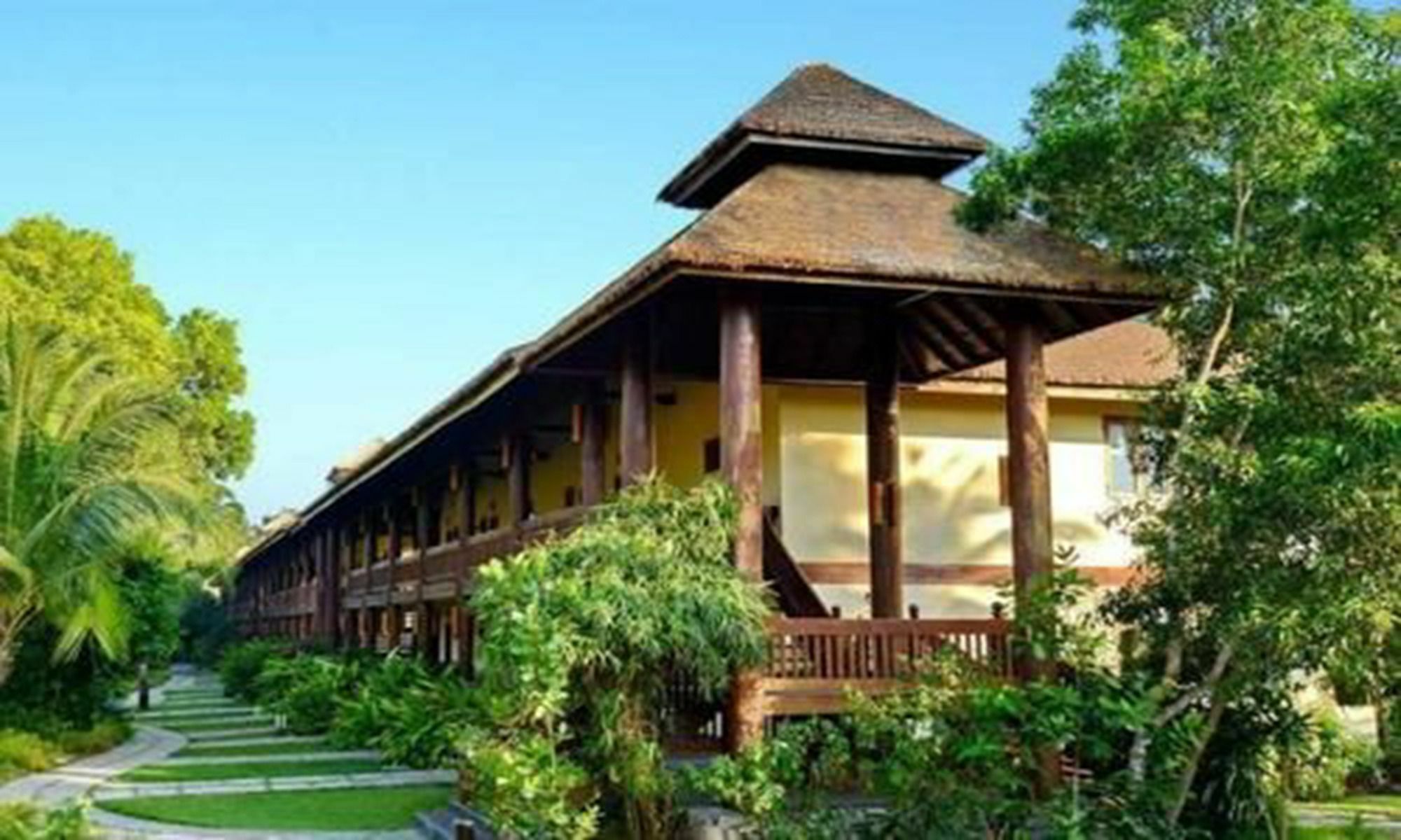 Aureum Palace Hotel & Resort Ngwe Saung Нгве-Саунг Экстерьер фото